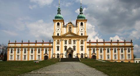 Poutní kostel Svatý Kopeček u Olomouce