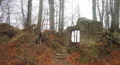 zřícenina hradu Rožnov
